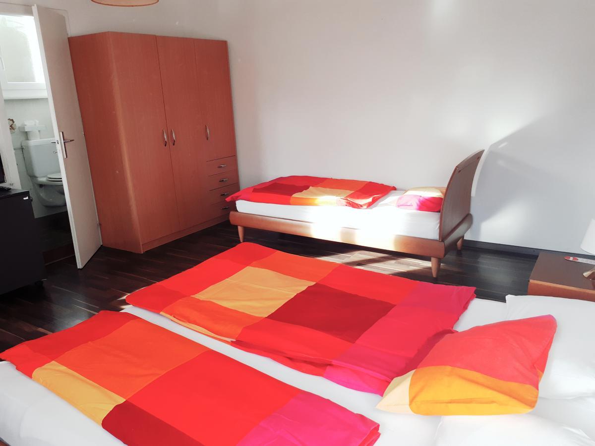 Hotel Garni Battello Melide Exterior photo
