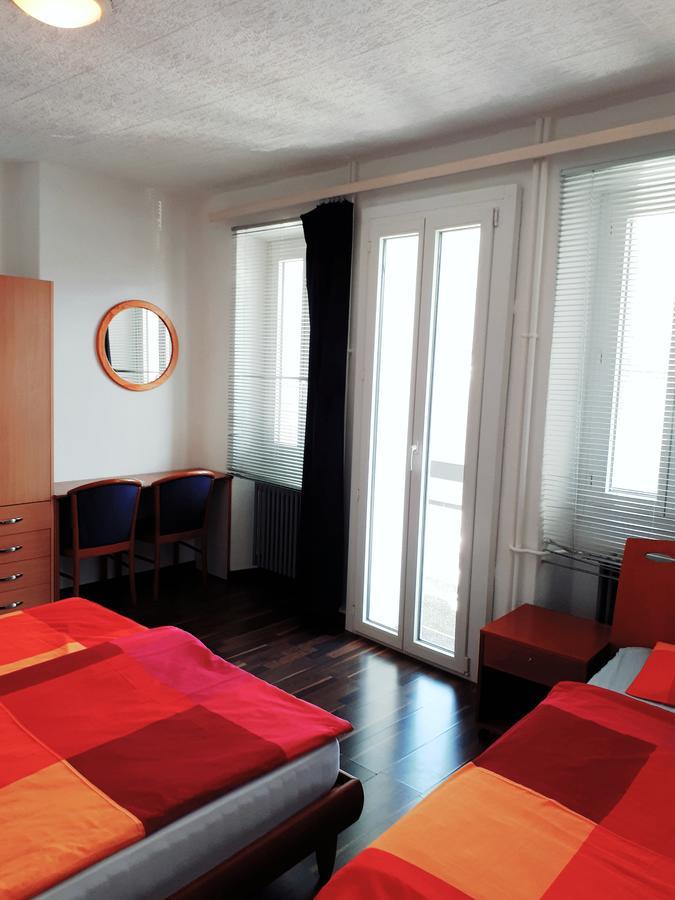 Hotel Garni Battello Melide Exterior photo